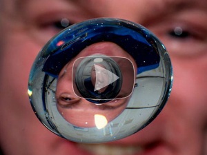 астронавт в капле астронавт в капле